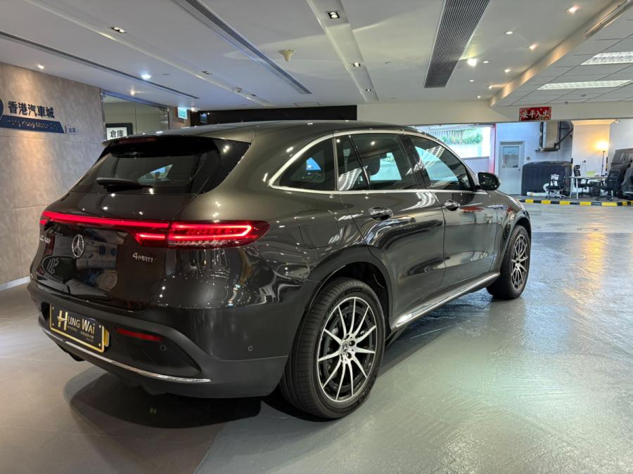 EQC400 4Matic - Image 2